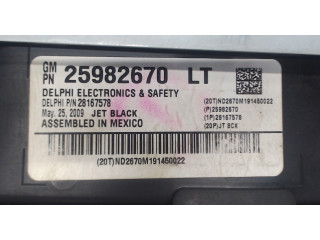 Дисплей бортового компьютера  Chevrolet Equinox 2005-2009 25982670        