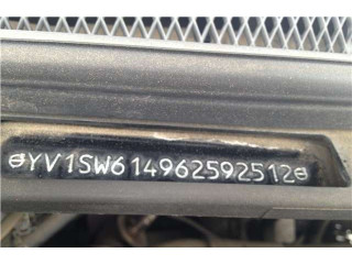 Бачок омывателя  Volvo V70 2001-2008 30655661    2.4