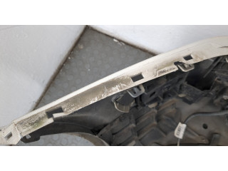 Решетка радиатора  Renault Megane 2 2002-2009          