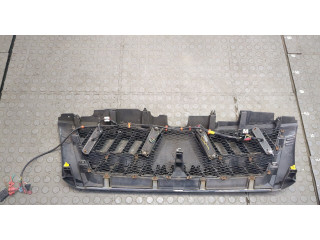 Решетка радиатора  Mitsubishi Pajero / Montero 2000-2006          MN117713