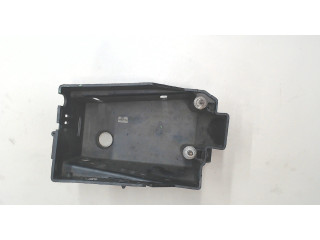 Корпус блока предохранителей  Land Rover Range Rover 2 1994-2003             2.5