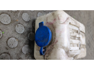 Бачок омывателя  Ford Mondeo 4 2007-2015  Volkswagen Transporter  2003-2009 1.9