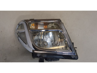 Фара передняя  Nissan Pathfinder 2004-2014 правая 