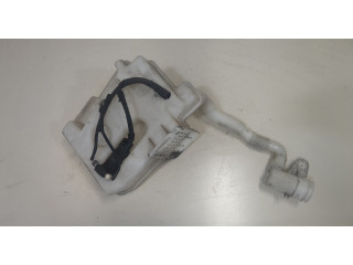 Бачок омывателя  Volkswagen Touran 2006-2010    