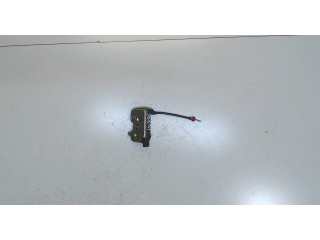 Замок багажника  Mazda 121 1996-2001       