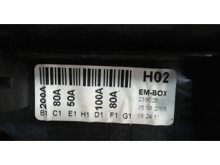 Блок предохранителей  Volkswagen Golf 5 2003-2009      1K093712A   5  1.9