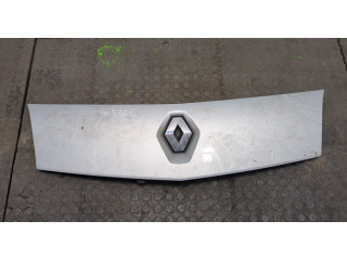 Решетка радиатора  Renault Kangoo 2008-2013          1.5 