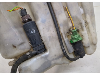Бачок омывателя  Peugeot 406 1999-2004    