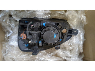 Фара передняя  Hyundai Santa Fe 2000-2005 правая 