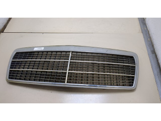 Решетка радиатора  Mercedes E W210 1995-2002          