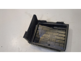 Крышка блока предохранителей  Skoda SuperB 2008-2015      1K0937132F   