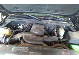 Генератор  Chevrolet Tahoe 1999-2006       19244751    4.8 бензин