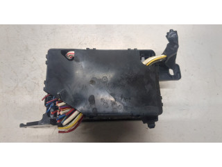 Блок предохранителей  Mitsubishi Colt 1992-1996         