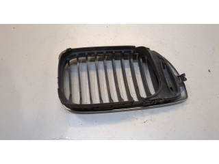 Решетка радиатора  BMW 3 E46 1998-2005          7030549