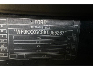 Задний фонарь        Ford Focus 3 2011-2015 