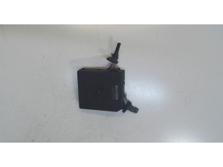 Блок предохранителей  Renault Megane 3 2009-2016      284B60008R     1.6