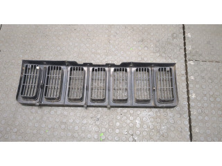 Решетка радиатора  Jeep Grand Cherokee 1993-1998          55055059