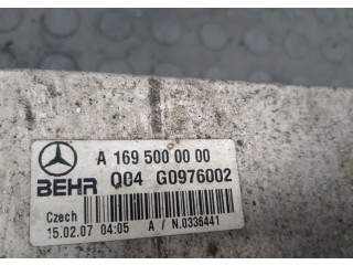 Интеркулер  Mercedes B W245 2005-2012 2.0  a1695000000    