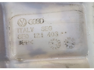 Бачок расширительный  Audi A4 (B7) 2005-2007 8e0121403     2.0