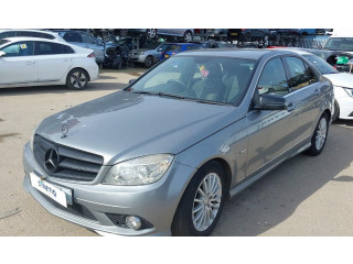 Стойка амортизатора  Mercedes C W204 2007-2013      2.1  дизель