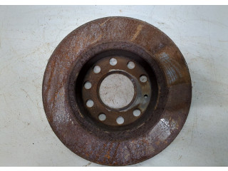 Диск тормозной  Audi A4 (B7) 2005-2007 1.8  задний     8E0615601Q      