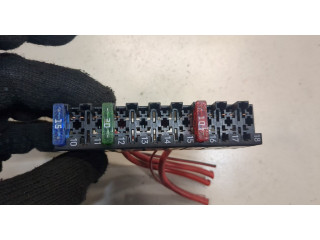 Блок предохранителей  Renault Trafic 2001-2014      0025450901    1.9