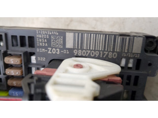 Блок предохранителей  Citroen C4 Picasso 2013-2016      9807091780   