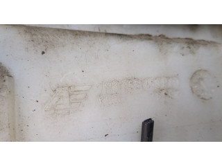 Бачок омывателя  Volkswagen Sharan 2000-2010     1.9