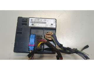 Блок комфорта  Audi A8 (D3) 2005-2007      4E0907289D    