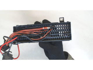 Блок предохранителей  Volkswagen Touran 2006-2010      1021501999    1.9