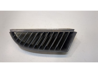 Решетка радиатора  Mitsubishi Colt 2004-2008          MN127774