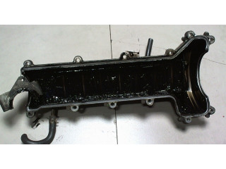 Клапанная крышка двигателя ДВС  Toyota Yaris 1999-2006 1.4     