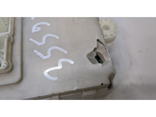 Блок предохранителей  Honda Insight 2009-      38200TM8E21    1.3