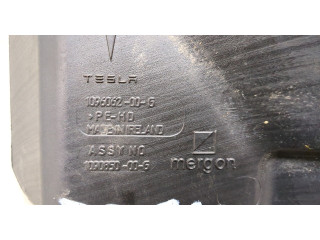 Бачок омывателя  Tesla Model 3 109606200g   
