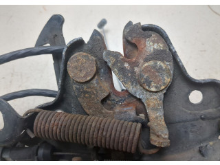 Замок капота  Nissan Pathfinder 2004-2014     