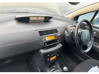 Стойка амортизатора  Citroen C4 2004-2010     1.6  бензин