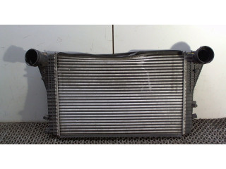 Интеркулер  Skoda Octavia (A5) 2008-2013 1.8  p9385001    