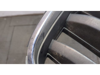 Решетка радиатора  Subaru Forester (S11) 2002-2007          