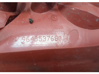Задний фонарь        Peugeot 407 