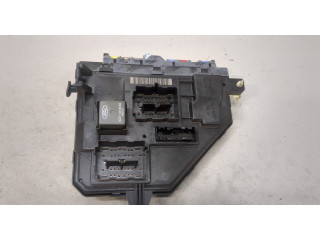 Блок предохранителей  Ford Explorer 2006-2010         
