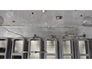 Решетка радиатора  Audi A4 (B7) 2005-2007           2.7 