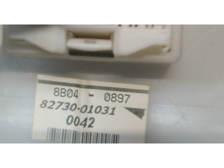 Блок предохранителей  Pontiac Vibe 2 2008-2010      873001031   2  2.4