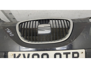 Решетка радиатора  Seat Altea 2004-2015          5P0853651A