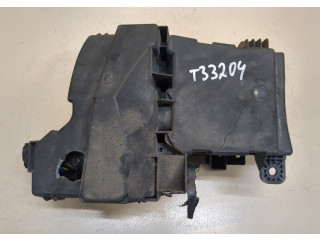 Блок предохранителей  Nissan Qashqai 2006-2013      284B8JD00A, 24383JD00A    1.5