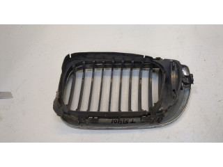 Решетка радиатора  BMW 3 E46 1998-2005          7030550