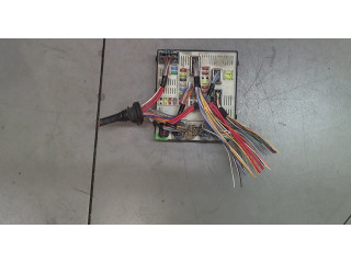 Блок предохранителей  Renault Megane 3 2009-2016      284B60008R     1.6