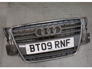 Решетка радиатора  Audi A5 (8T) 2007-2011          