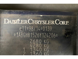 Бампер  Chrysler Voyager 2001-2007 передний    