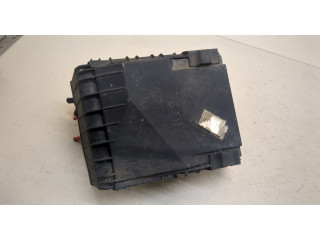 Блок предохранителей  Skoda Octavia (A5) 2004-2008         