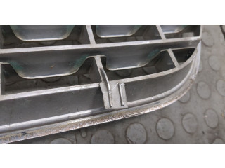 Решетка радиатора  Ford Explorer 2001-2006          5L248200